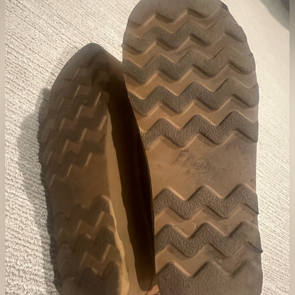 Chestnut brown platform fur boots size 9 - Picture 2 of 4